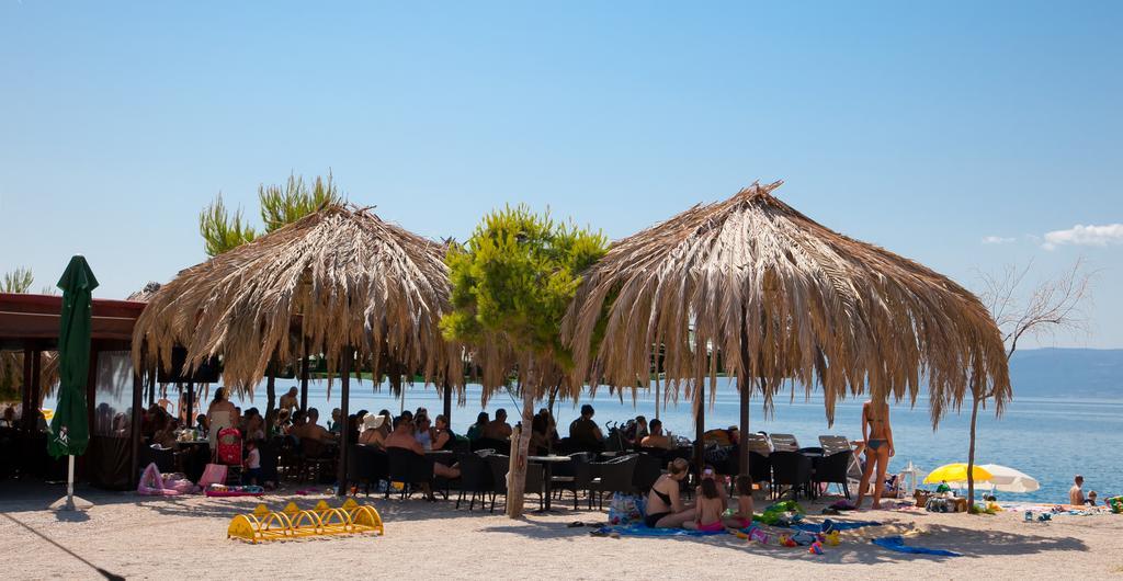 Luxury Beach Front Apt With Seaside View And Free Parking Split Exterior photo